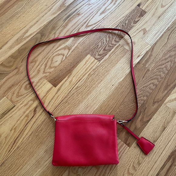 Red purse crossbody purse - Picture 3 of 5